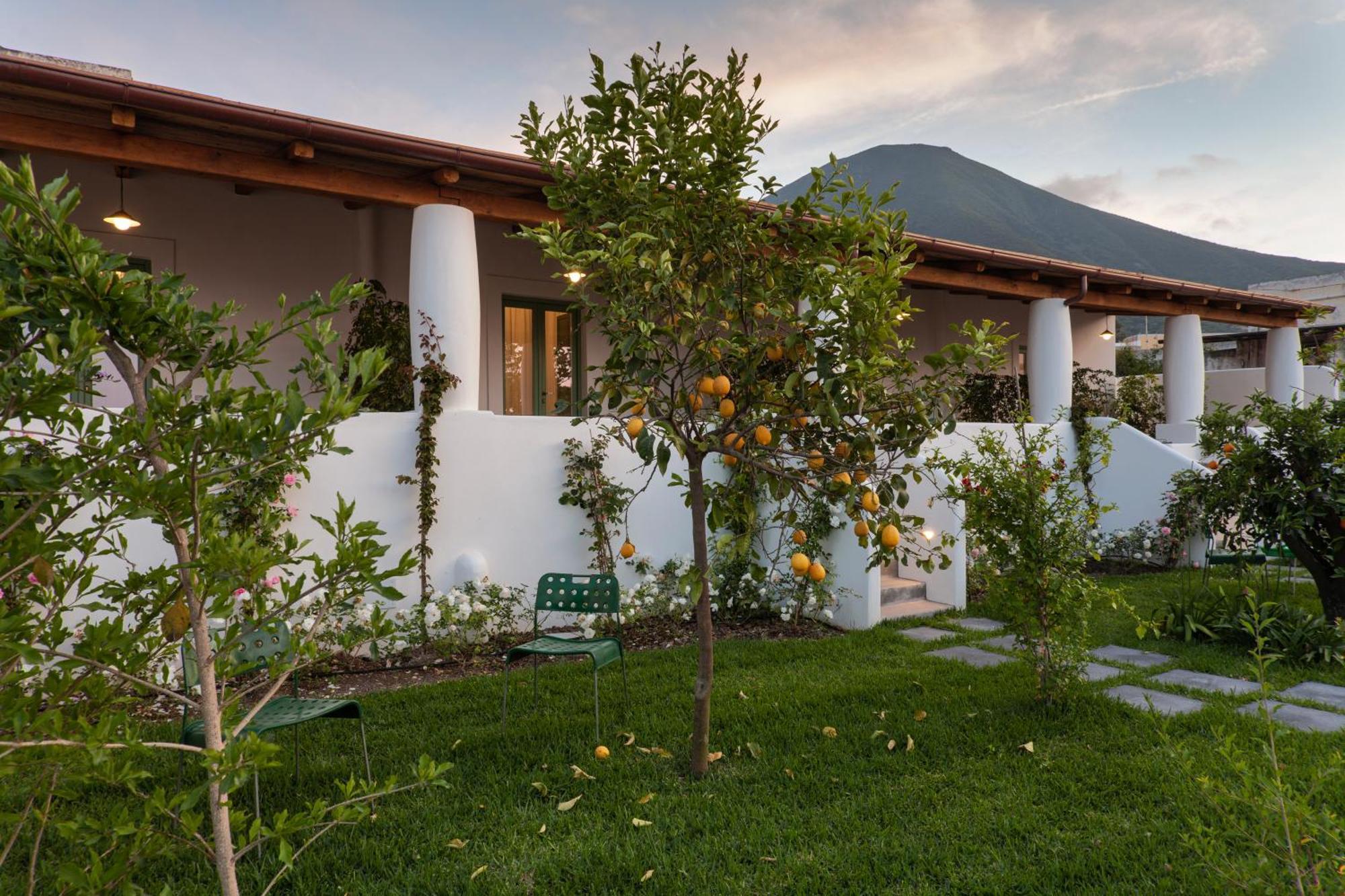 Frangimare - La Malandrina Bed and Breakfast Malfa  Buitenkant foto